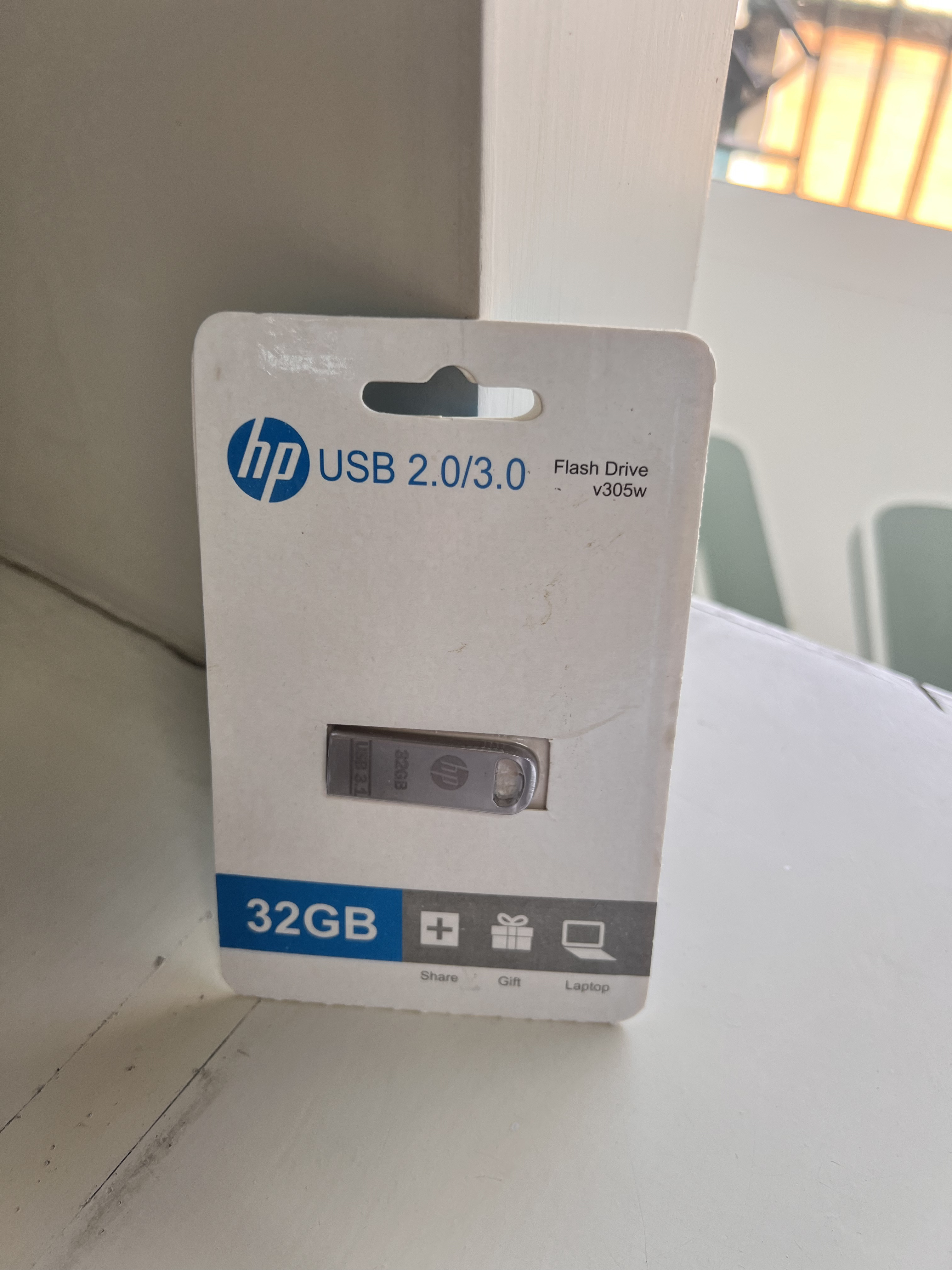 HP 32 GB Flash Drive