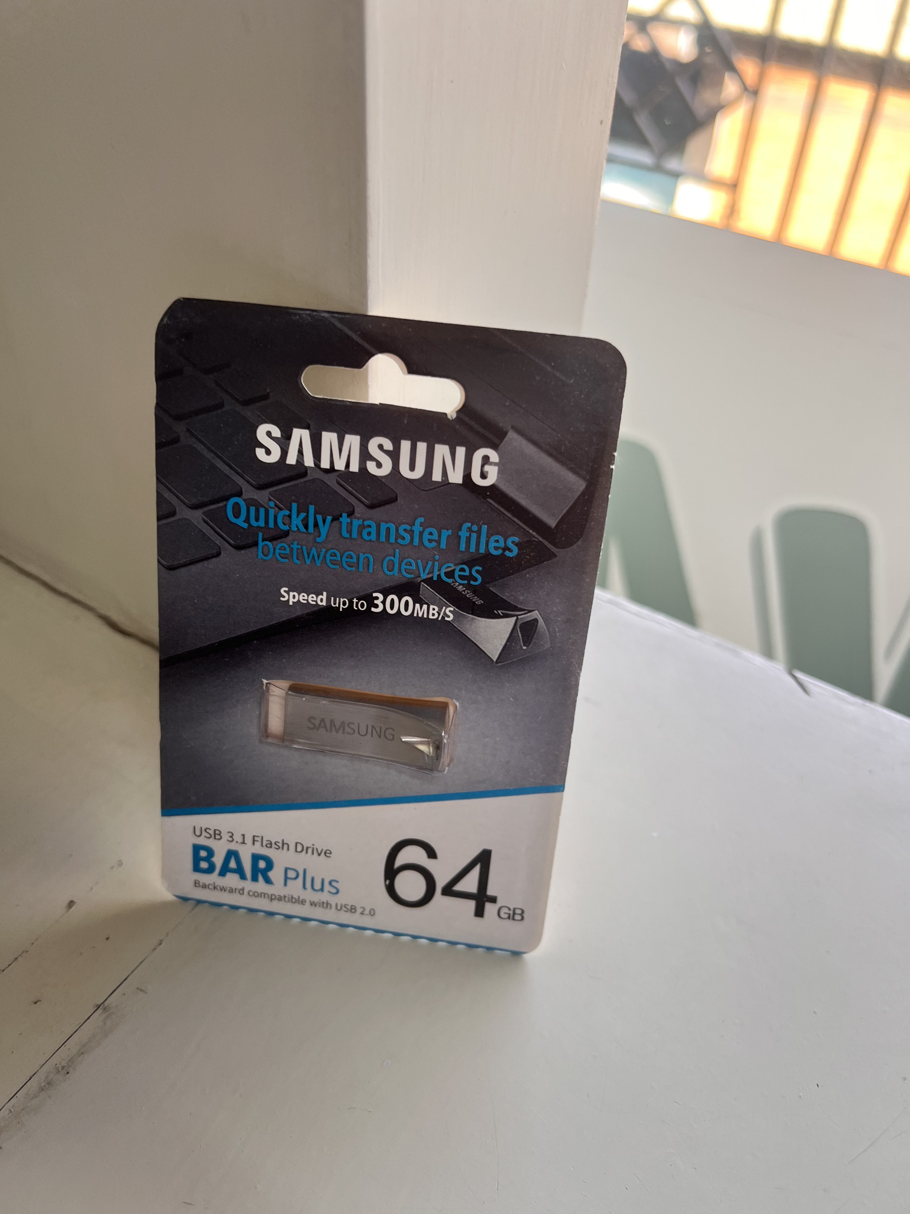 Samsung 64 GB Flash Drive